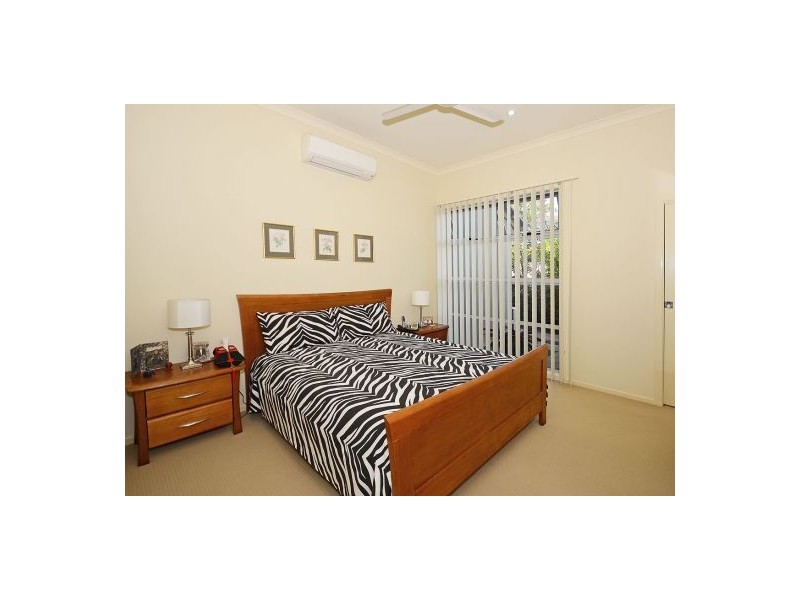 15 Cumberland Court, Point Vernon QLD 4655