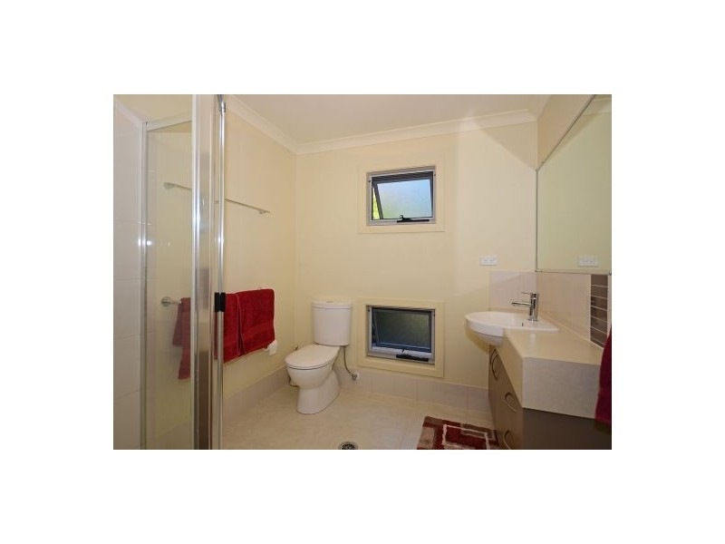 15 Cumberland Court, Point Vernon QLD 4655