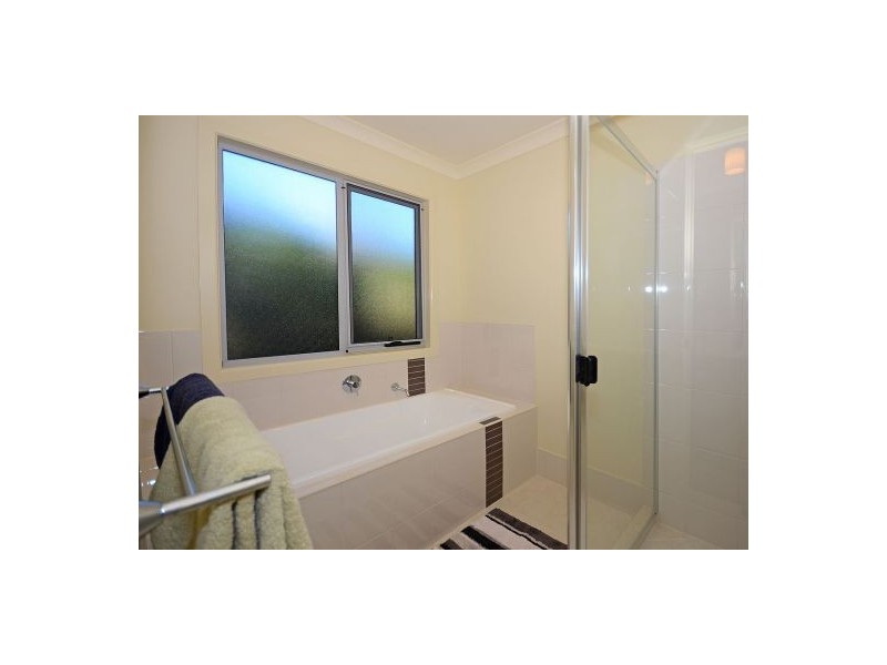 15 Cumberland Court, Point Vernon QLD 4655