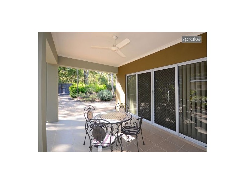 15 Cumberland Court, Point Vernon QLD 4655