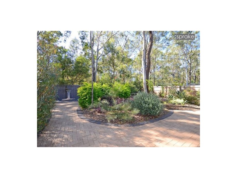 15 Cumberland Court, Point Vernon QLD 4655