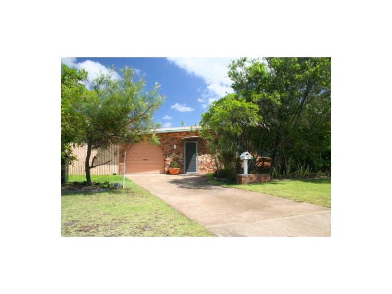 9 Kuruman St, Scarness QLD 4655