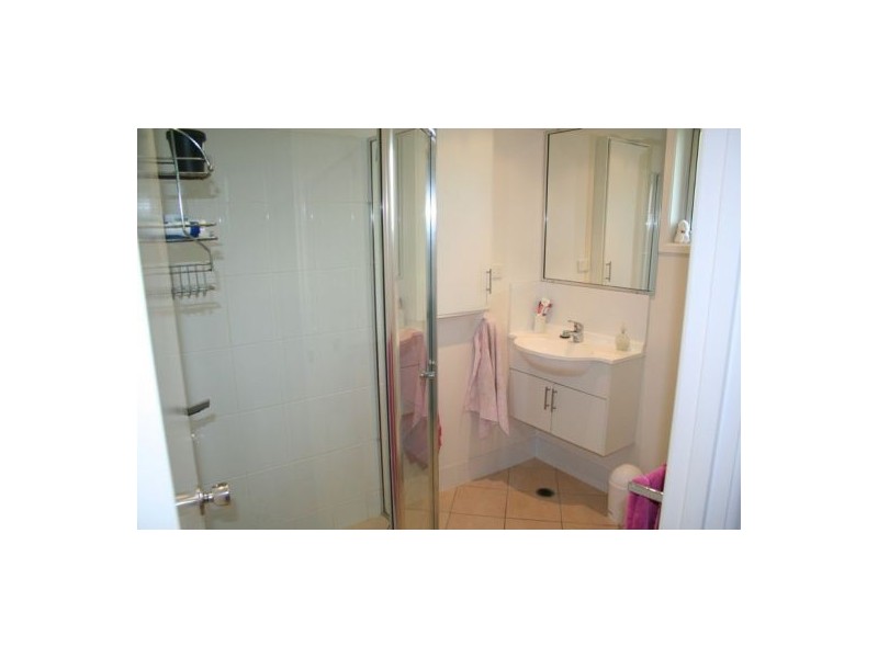 9 Kuruman St, Scarness QLD 4655