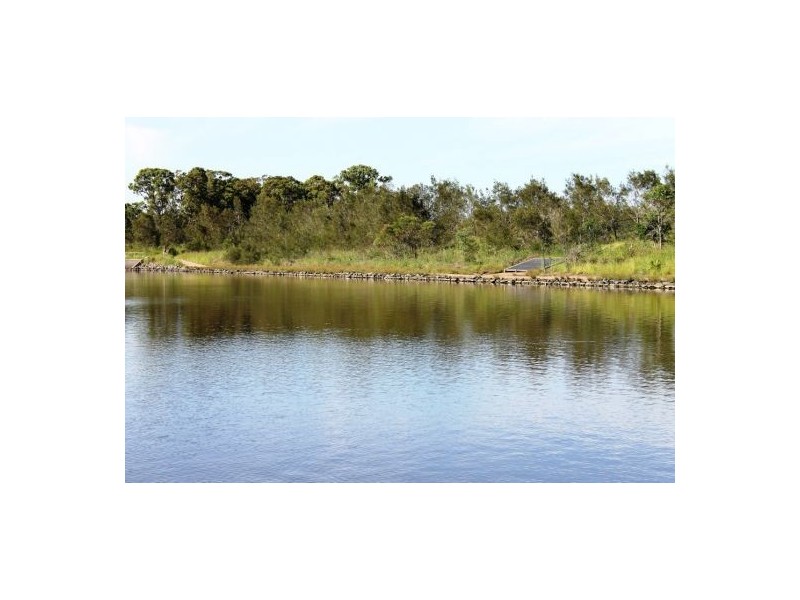 9 Mermaid Court, Eli Waters QLD 4655