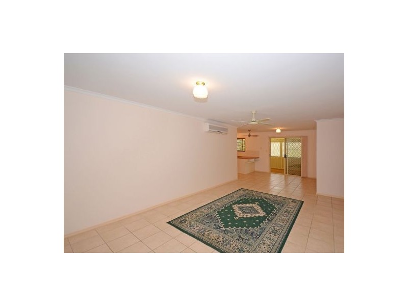 9 Wyuna Court, Urangan QLD 4655