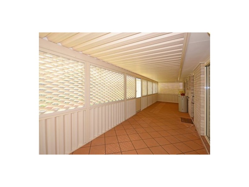 9 Wyuna Court, Urangan QLD 4655