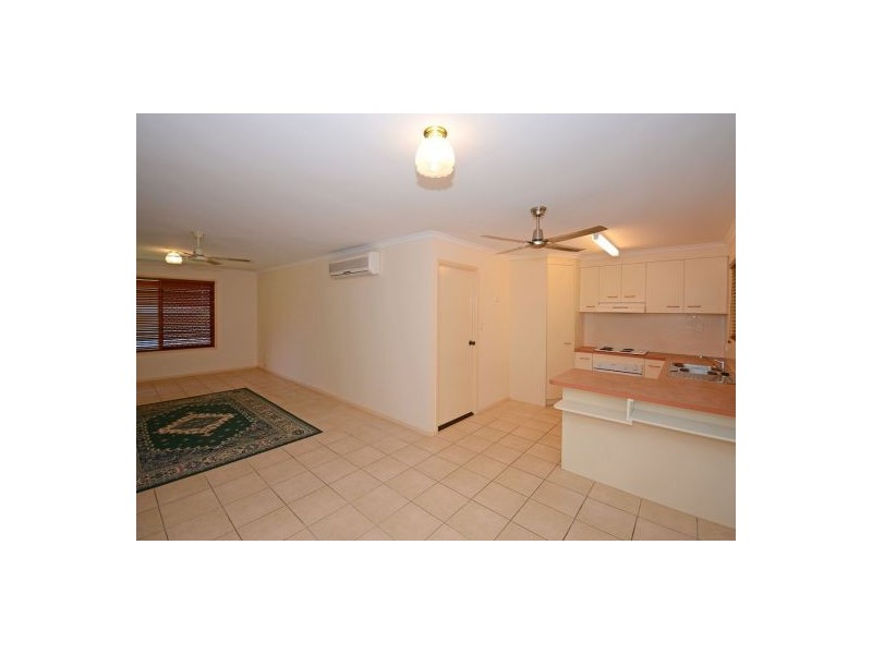 9 Wyuna Court, Urangan QLD 4655