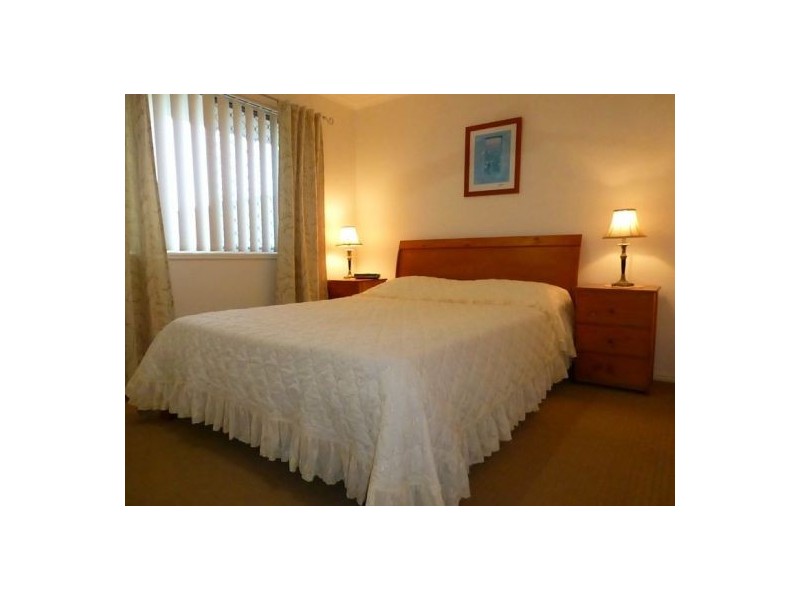 3 Lambour Crt, Point Vernon QLD 4655