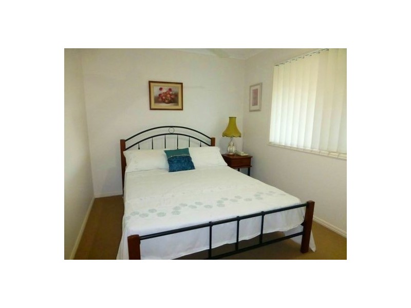 3 Lambour Crt, Point Vernon QLD 4655