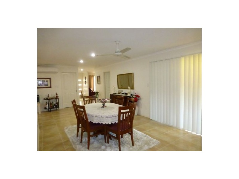 3 Lambour Crt, Point Vernon QLD 4655