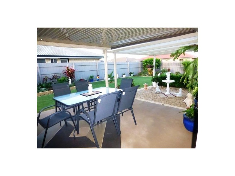 3 Lambour Crt, Point Vernon QLD 4655