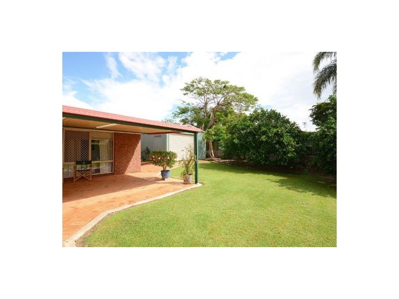 2 Diamond Court, Point Vernon QLD 4655