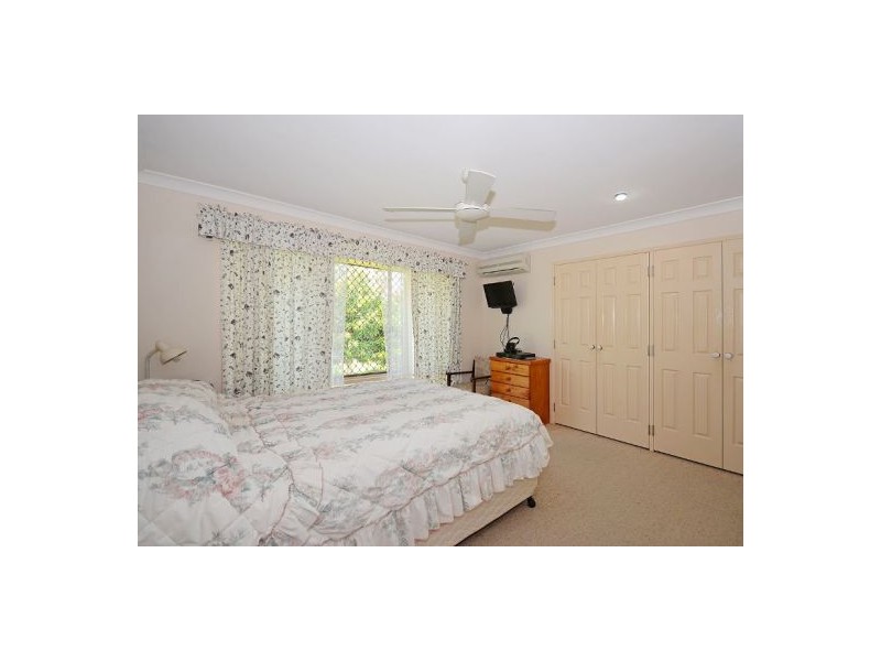 2 Diamond Court, Point Vernon QLD 4655