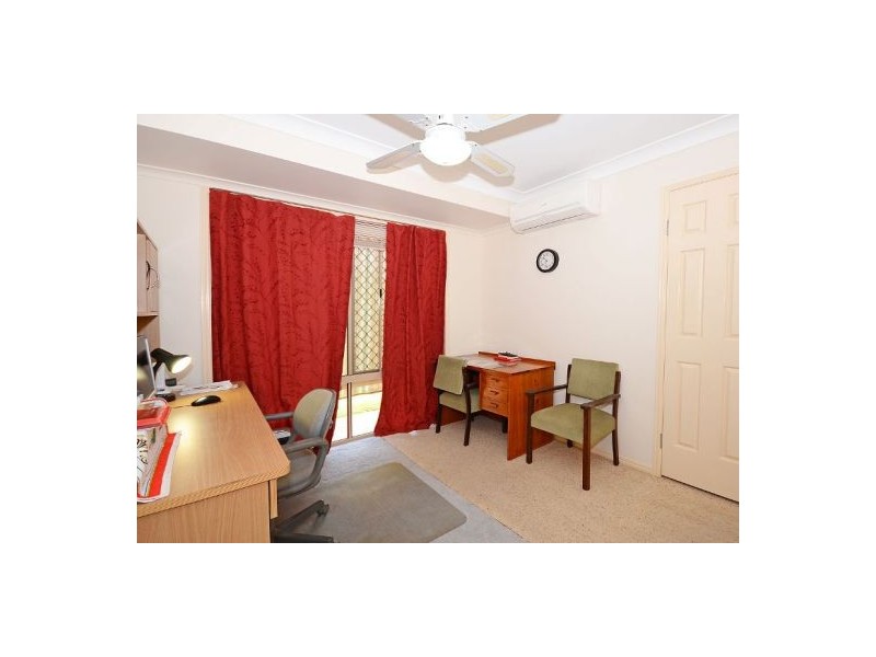 2 Diamond Court, Point Vernon QLD 4655