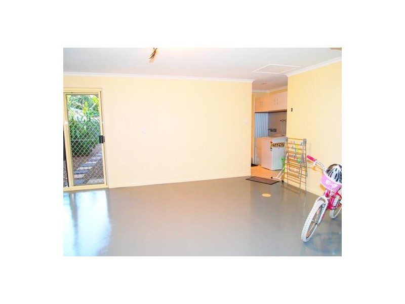 5 Brooke Crt, Torquay QLD 4655