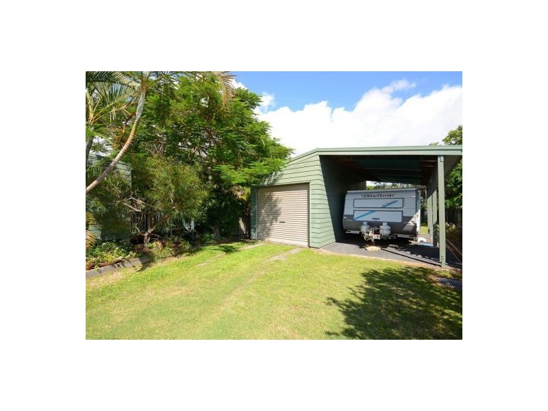 33 Long Street, Point Vernon QLD 4655