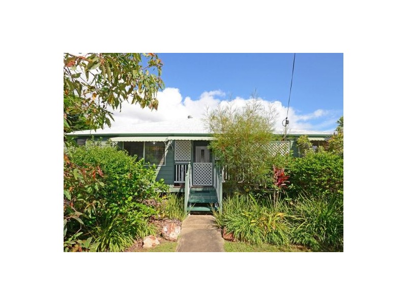 33 Long Street, Point Vernon QLD 4655