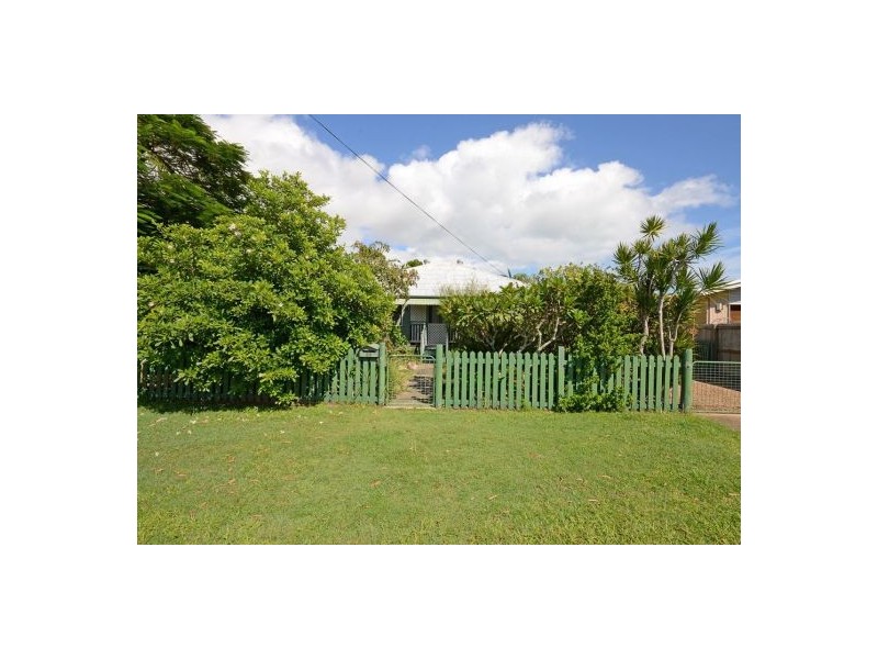 33 Long Street, Point Vernon QLD 4655