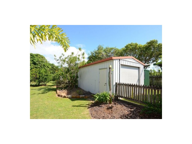 33 Long Street, Point Vernon QLD 4655