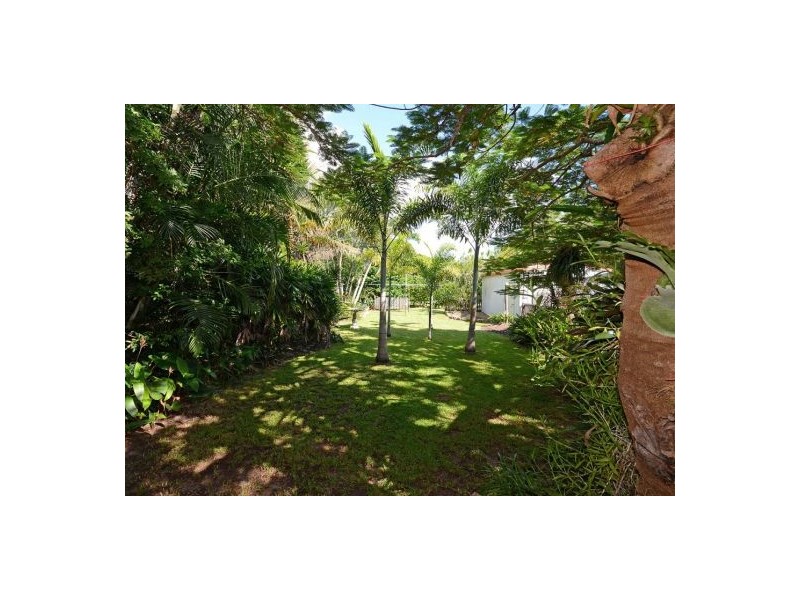 33 Long Street, Point Vernon QLD 4655