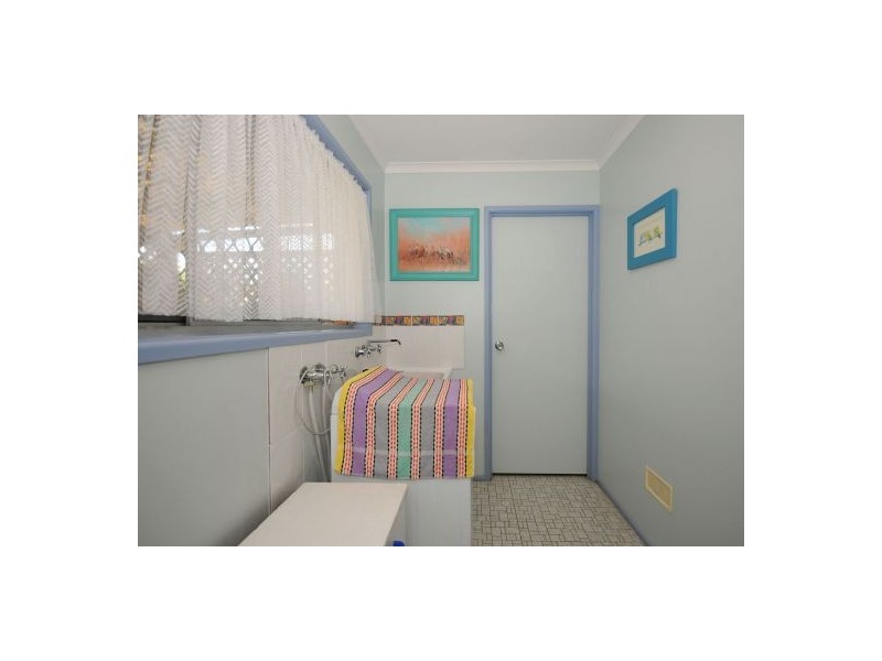 2/10 Hayworth St, Point Vernon QLD 4655