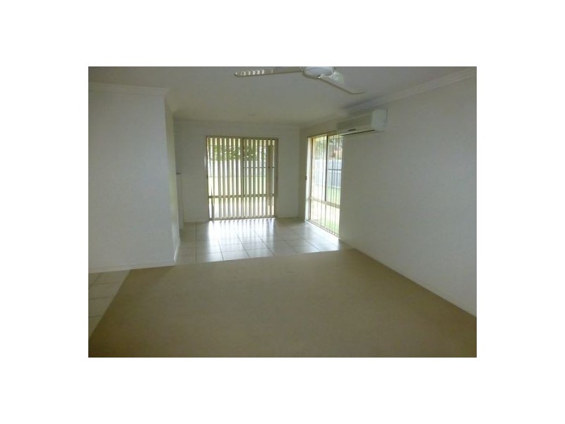 50 Pembridge Cct, Urraween QLD 4655