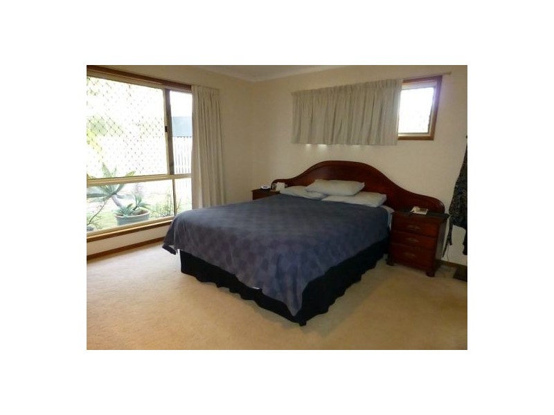 9 Rialto Crt, Urangan QLD 4655