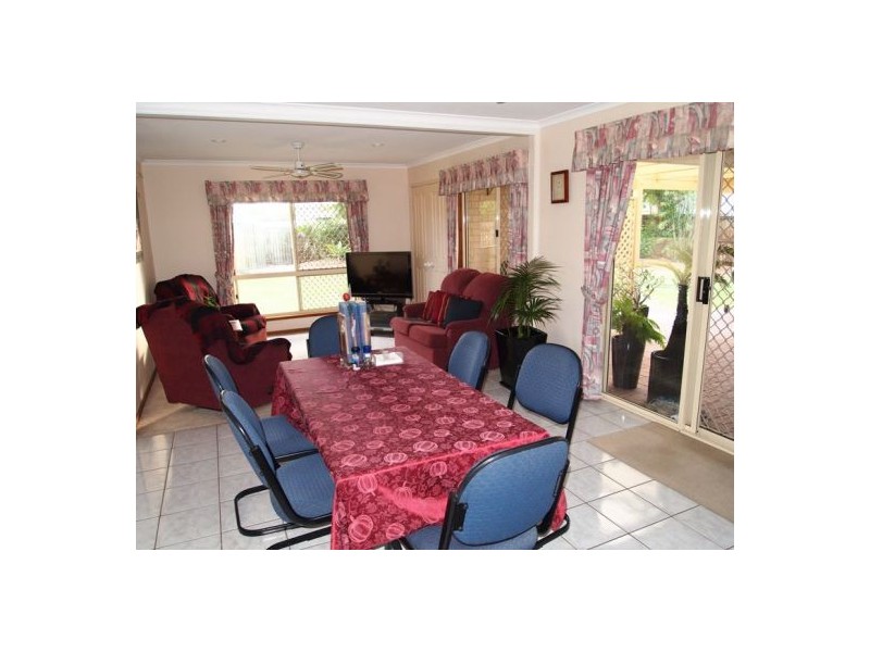 9 Rialto Crt, Urangan QLD 4655