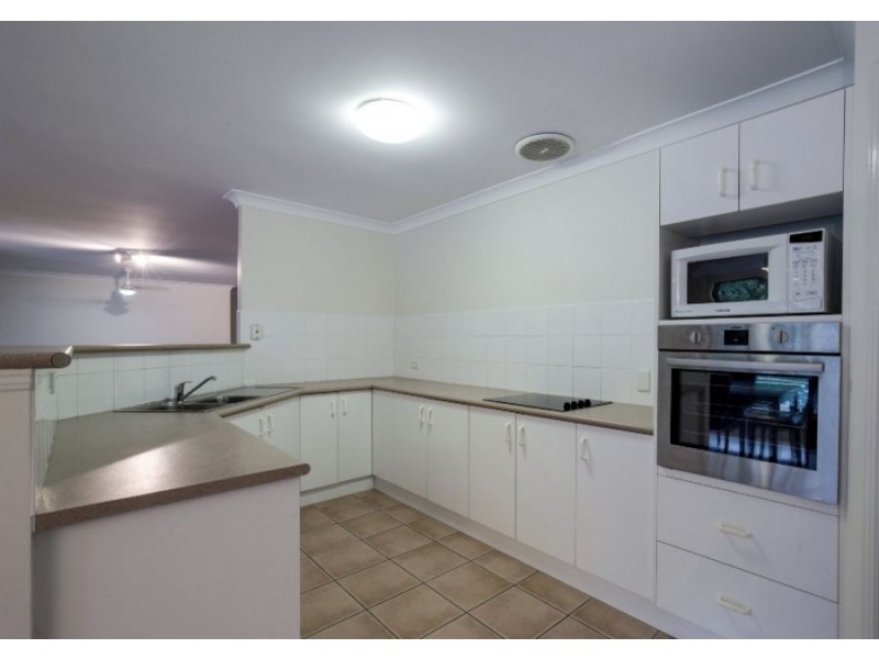 48 Ann Street, Torquay QLD 4655