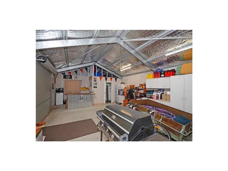 3 Corfield St, Point Vernon QLD 4655