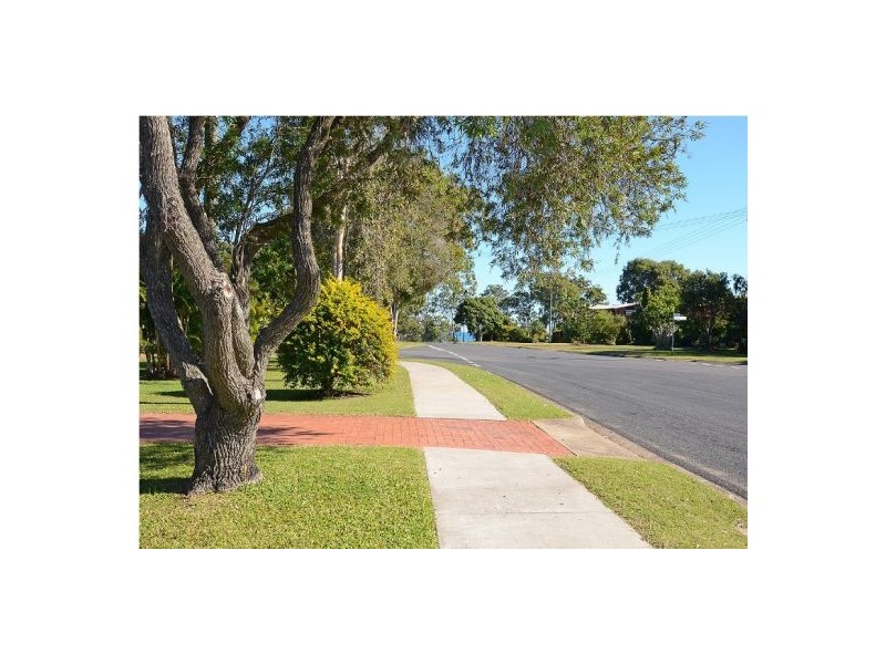 3 Corfield St, Point Vernon QLD 4655