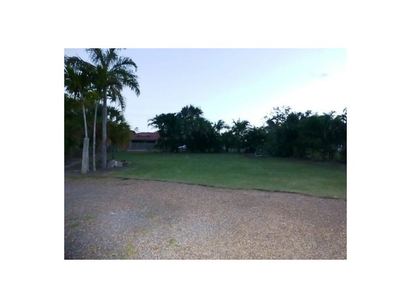 54 Hughes Rd, Urangan QLD 4655
