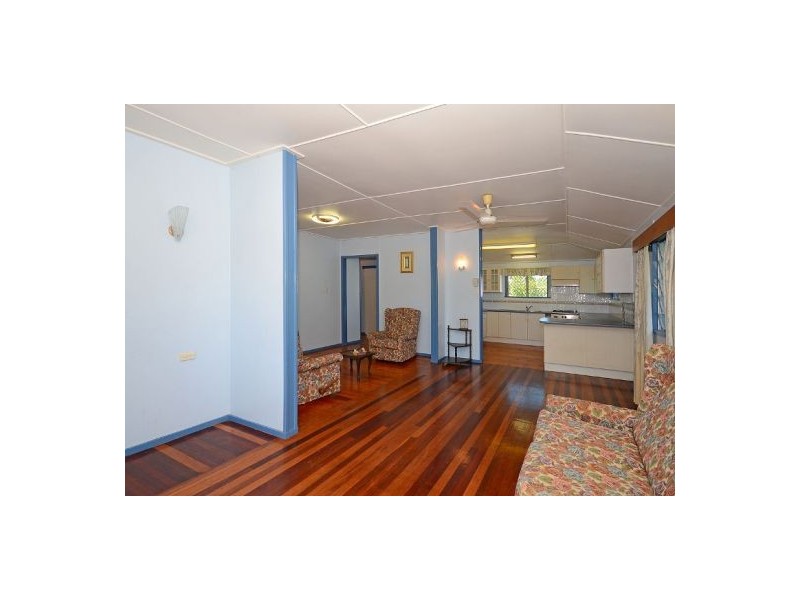 1 Cypress Street, Torquay QLD 4655