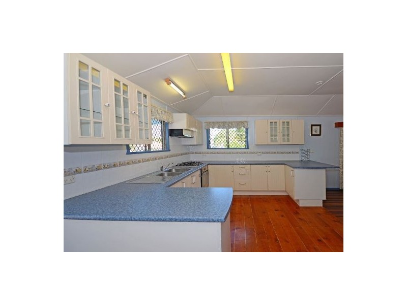 1 Cypress Street, Torquay QLD 4655