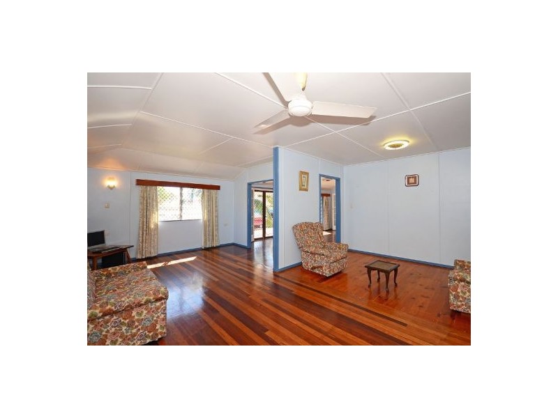 1 Cypress Street, Torquay QLD 4655