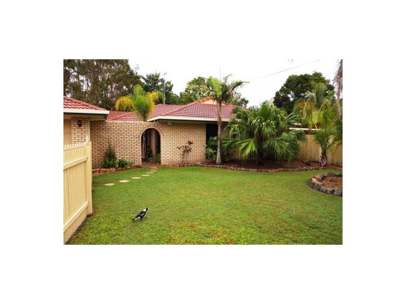 1 Hughes Rd, Wondunna QLD 4655