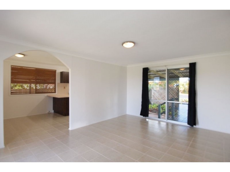 2 Minguin Street, Scarness QLD 4655