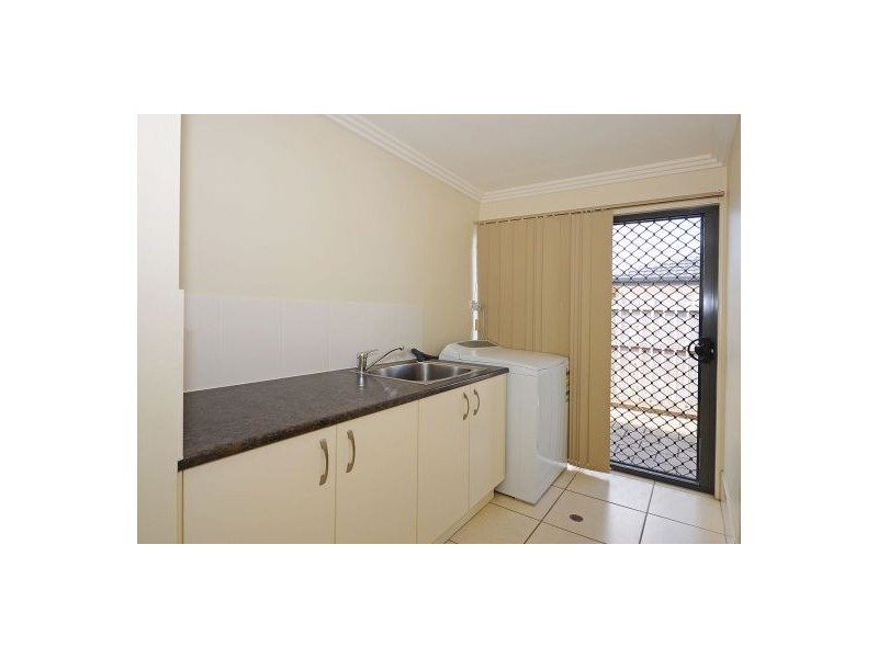 18 Bayswater Drive, Urraween QLD 4655