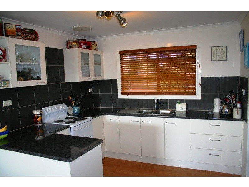 37 Caddy Avenue, Urraween QLD 4655