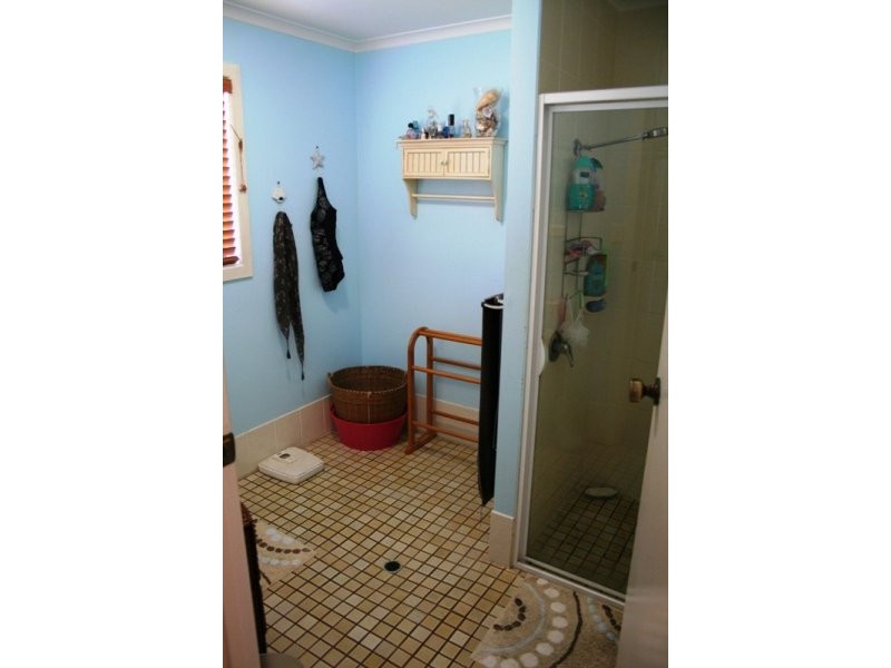 37 Caddy Avenue, Urraween QLD 4655