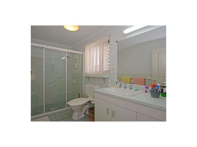 6 Dean Court, Urraween QLD 4655