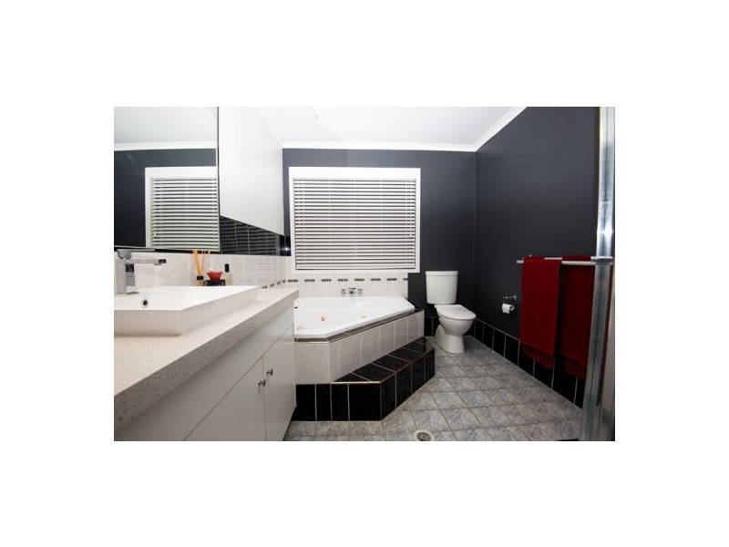 14 Parview Drive, Craignish QLD 4655