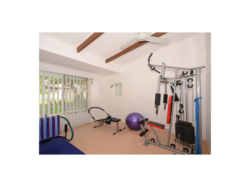 72 Esplanade, Point Vernon QLD 4655