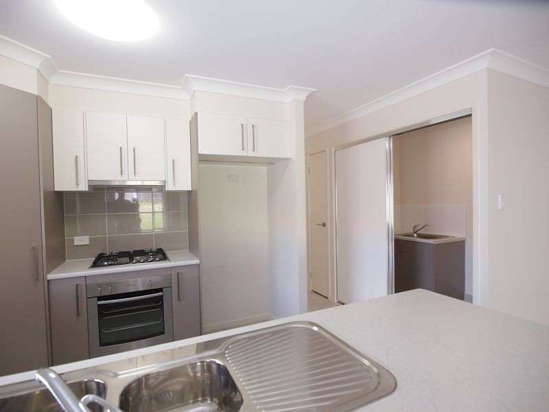 Unit 2/59 St Joseph Drive, Urraween QLD 4655