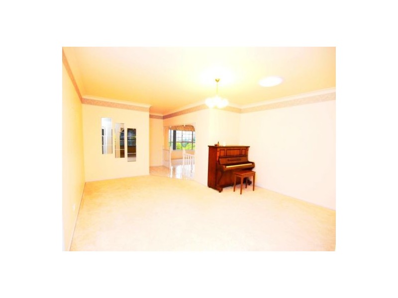 4 Ungowa Ave, Pialba QLD 4655