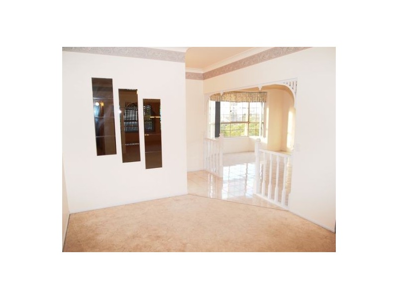 4 Ungowa Ave, Pialba QLD 4655