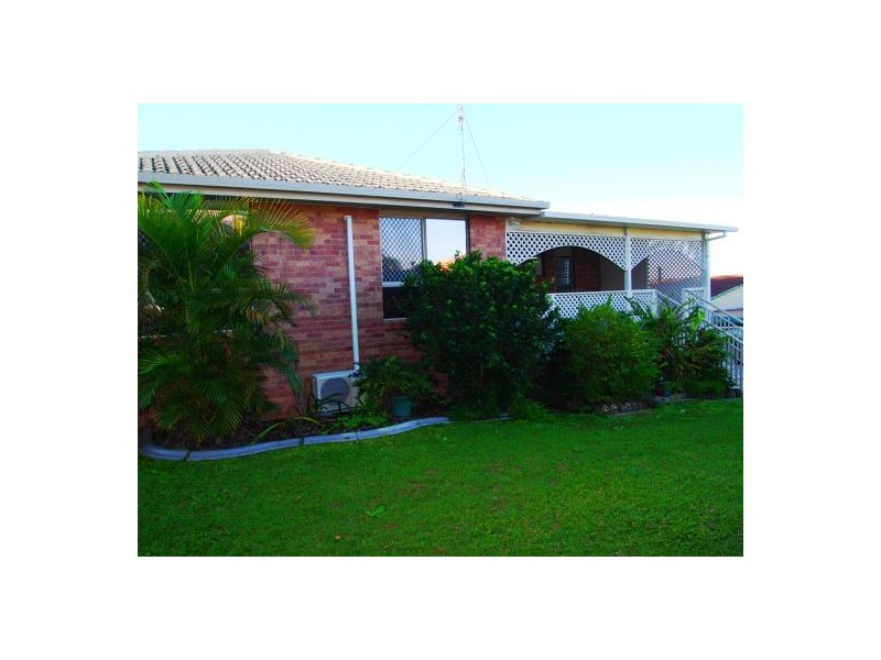 4 Ungowa Ave, Pialba QLD 4655