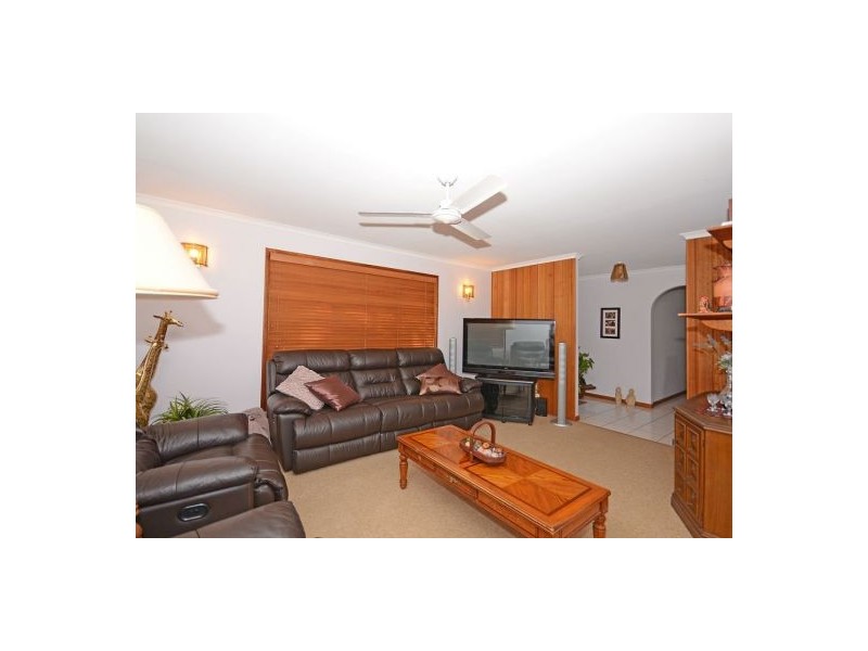 16 Parlon Court, Kawungan QLD 4655