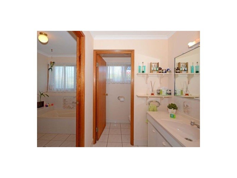 16 Parlon Court, Kawungan QLD 4655