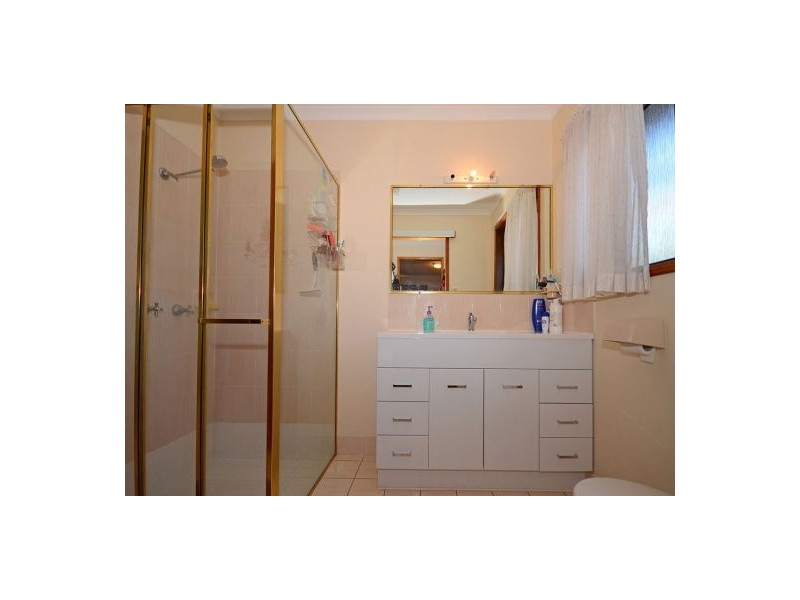 16 Parlon Court, Kawungan QLD 4655